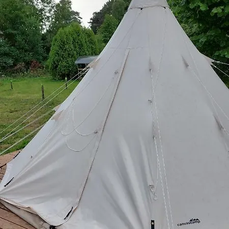 Glamping Fluffy Horns - Glempings Pukainie Ragi * Plieņciems